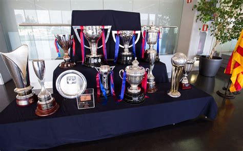 barcelona trophies total|Honours .